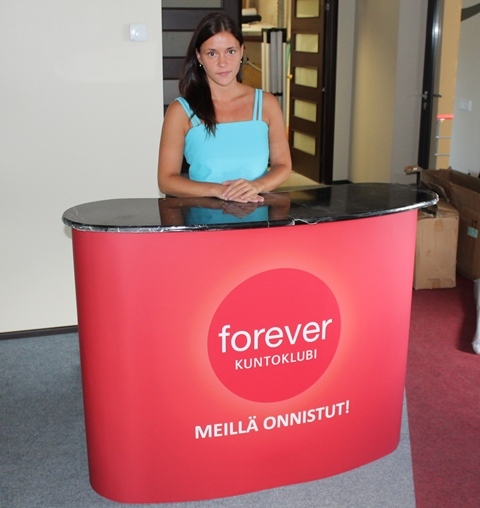 Suur esitluslaud testimisel Suur esitluslaud testimisel