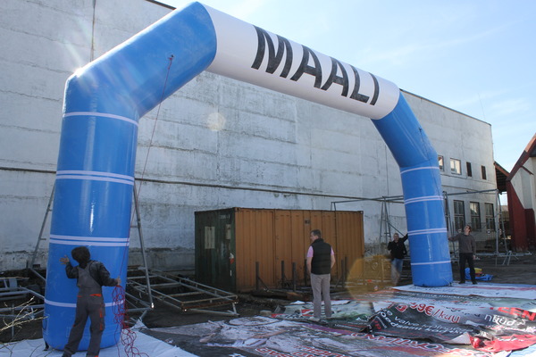 hiiglaslik reklaamkaar, 15x10m hiiglaslik reklaamkaar, 15x10m