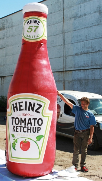 Heinz tomatiketsupi täispuhutav tootekoopia Heinz tomatiketsupi täispuhutav tootekoopia